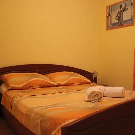 Apartments Lucija Seget Vranjica Exterior photo