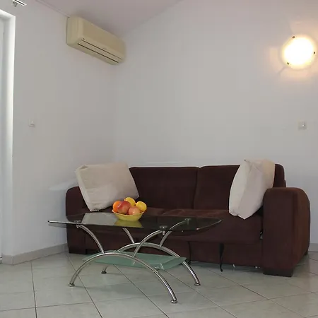 Apartments Lucija Seget Vranjica Exterior photo